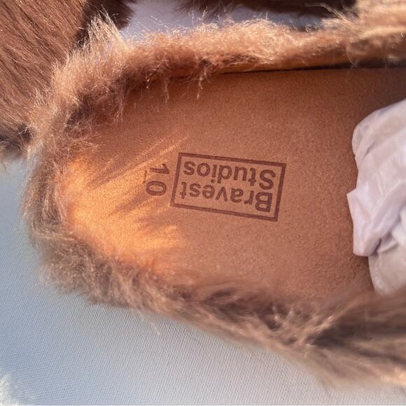 New nwt Bravest studio bearclaw furry slip on shoes 10 bear claw - Picture 5 of 7